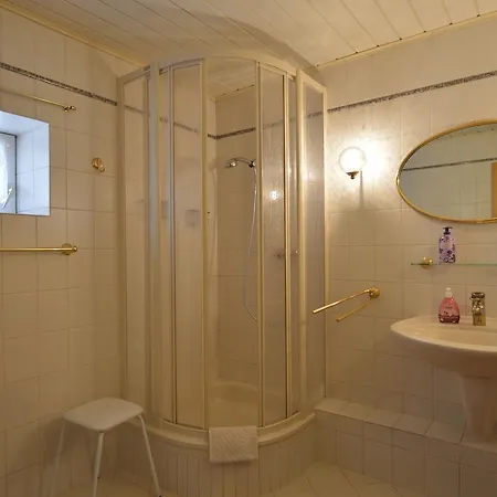 Luxury Apartment In Gillenfeld Eifel With Garden Lejlighed *